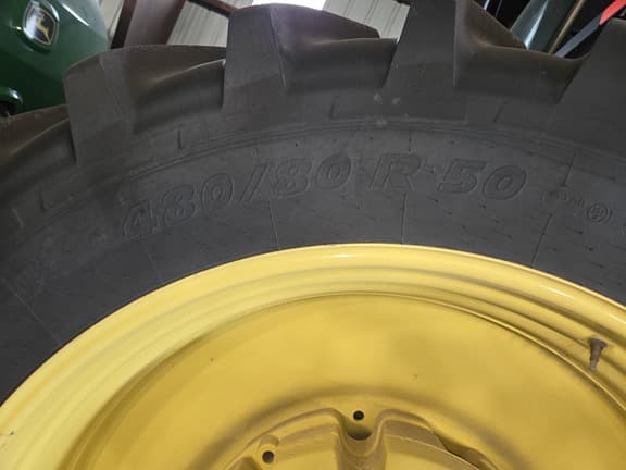 Image of John Deere 8245R equipment image 4