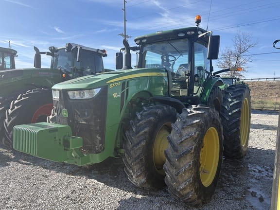 2018 John Deere 8270R Equipment Image0