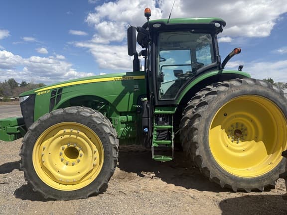 Image of John Deere 8295R equipment image 2