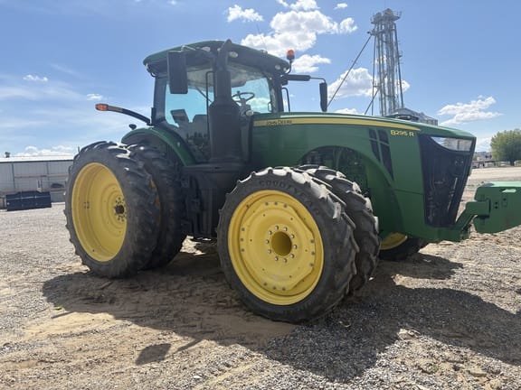 2018 John Deere 8295R Equipment Image0