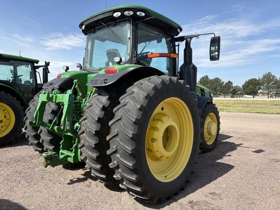 Image of John Deere 8295R equipment image 1