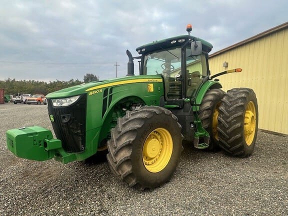 2018 John Deere 8320R Equipment Image0