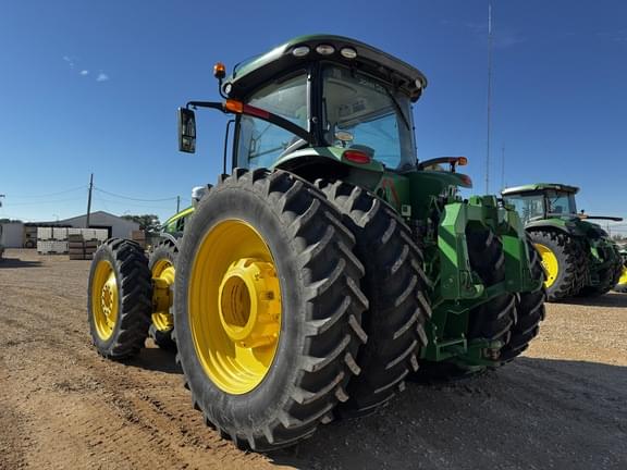 Image of John Deere 8320R equipment image 2