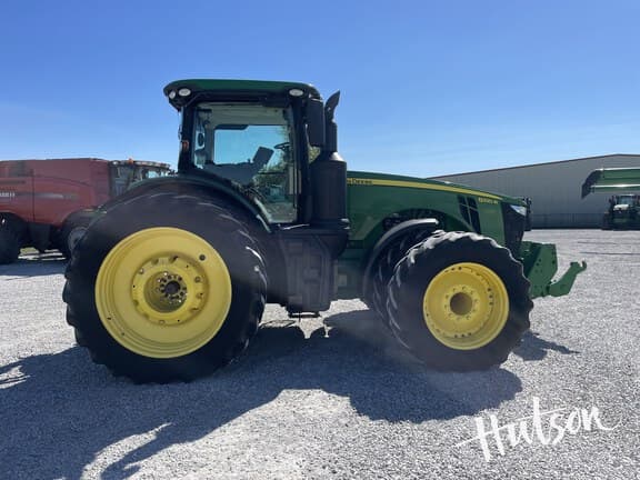 Image of John Deere 8320R equipment image 3