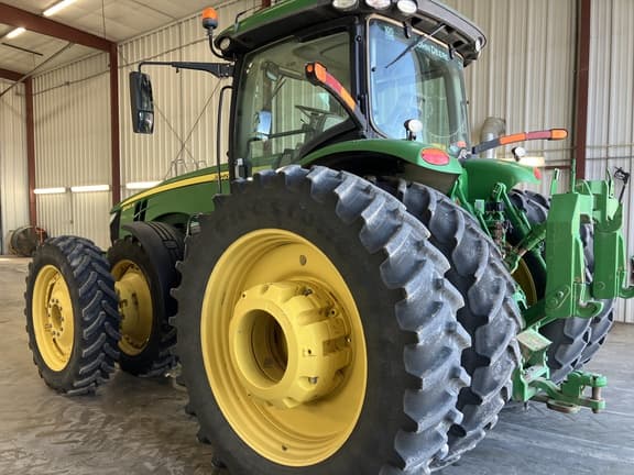 Image of John Deere 8345R equipment image 3