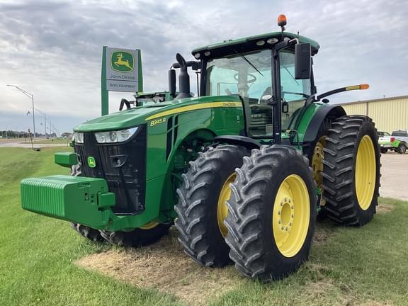 Image of John Deere 8345R equipment image 2