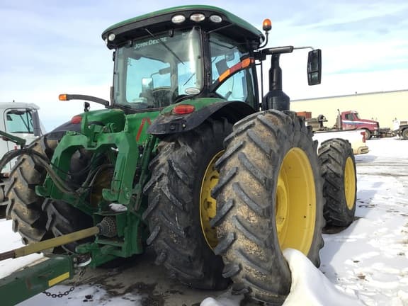 Image of John Deere 8370R equipment image 1