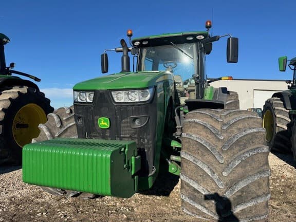 Image of John Deere 8370R equipment image 3