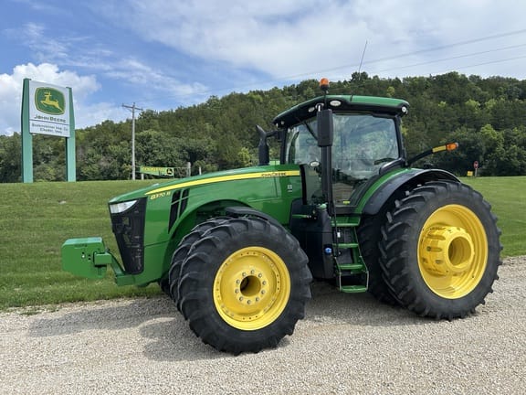 2018 John Deere 8370R Equipment Image0