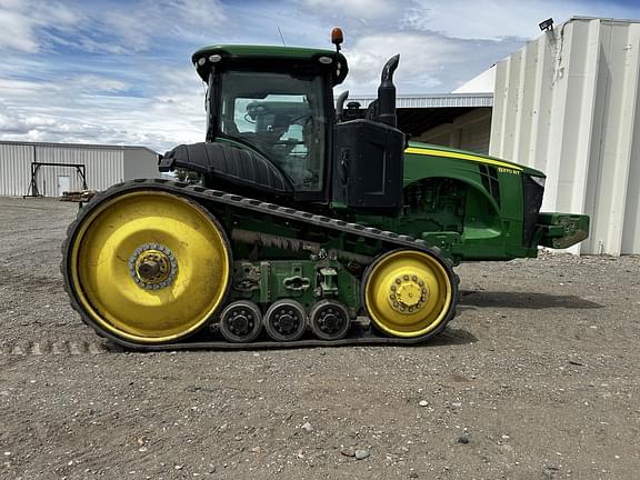 Image of John Deere 8370RT equipment image 2