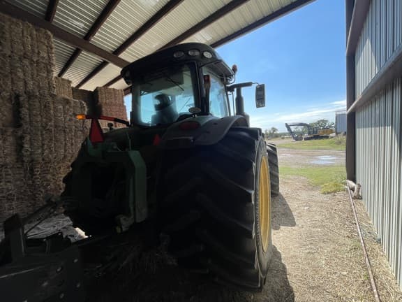 Image of John Deere 8400R equipment image 4