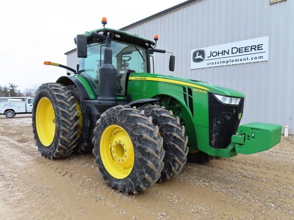 Image of John Deere 8400R equipment image 3