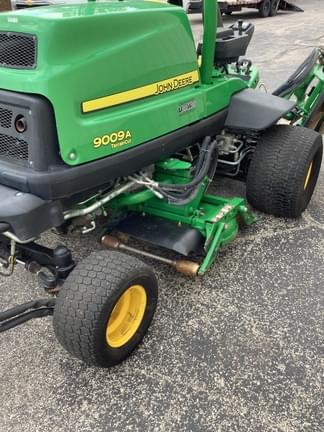 Image of John Deere 9009A equipment image 2