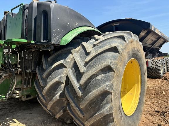 Image of John Deere 9520R equipment image 4