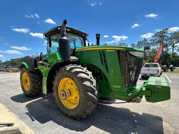 Image of John Deere 9520R equipment image 4