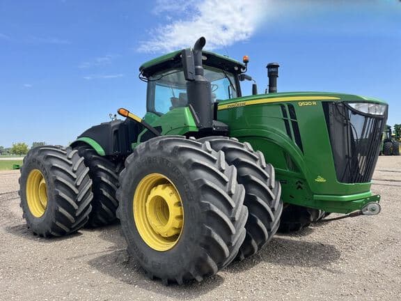 Image of John Deere 9520R equipment image 4