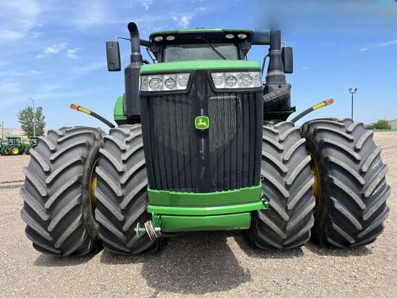 Image of John Deere 9520R equipment image 2