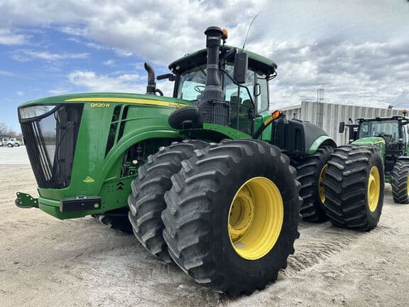 Image of John Deere 9520R equipment image 1