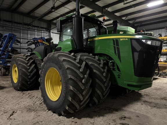 Image of John Deere 9570R equipment image 1