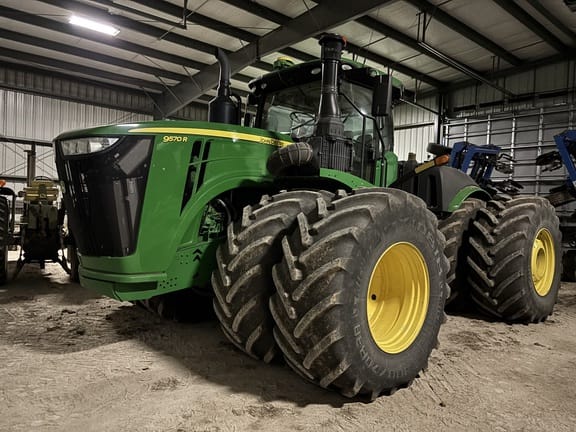 2018 John Deere 9570R Equipment Image0