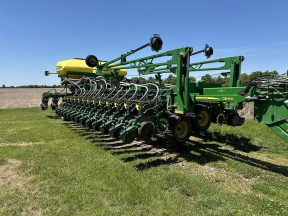 2018 John Deere DB60 Equipment Image0