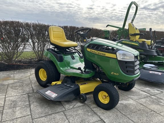 Image of John Deere E140 Primary image