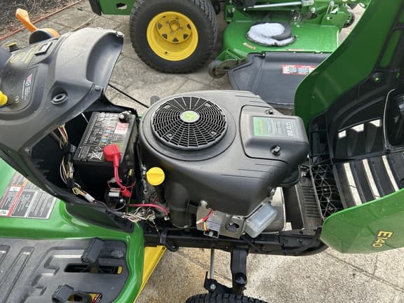 Image of John Deere E140 equipment image 4