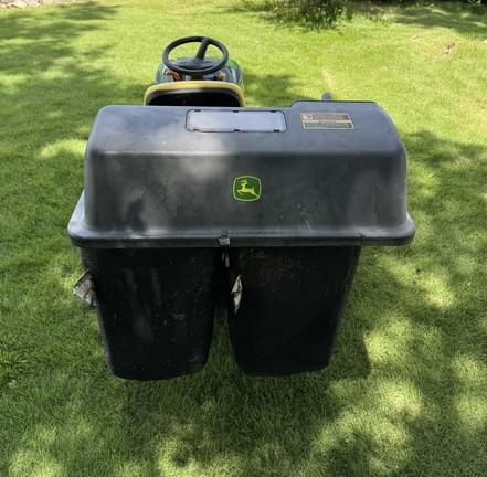 Image of John Deere E140 equipment image 1