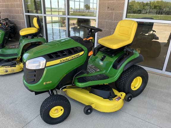 Image of John Deere E150 equipment image 2