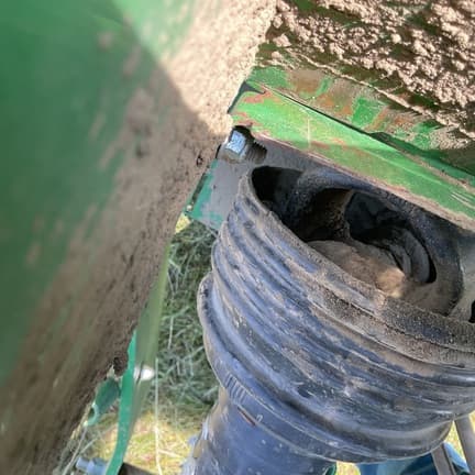 Image of John Deere L341 equipment image 2