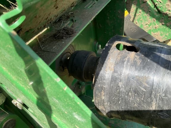 Image of John Deere L341 equipment image 1