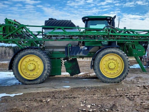 2018 John Deere R4045 Equipment Image0
