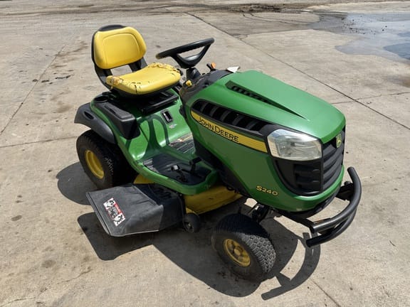 2018 John Deere S240 Equipment Image0