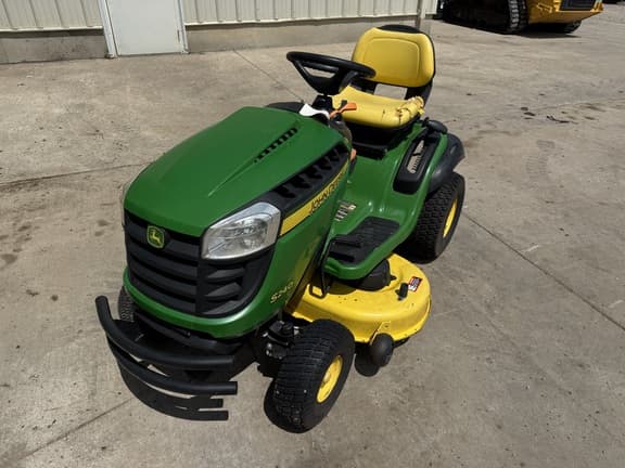 Image of John Deere S240 equipment image 1