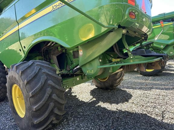 Image of John Deere S760 equipment image 3