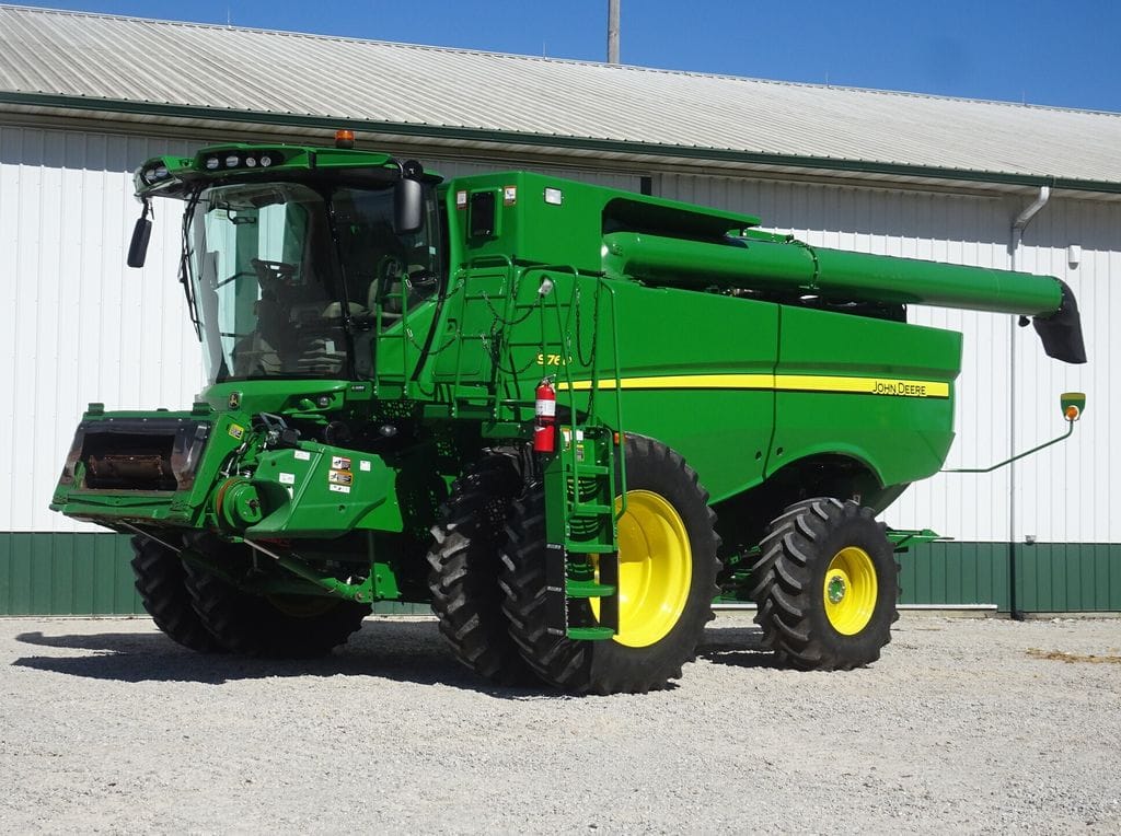 2018 John Deere S760 Equipment Image0