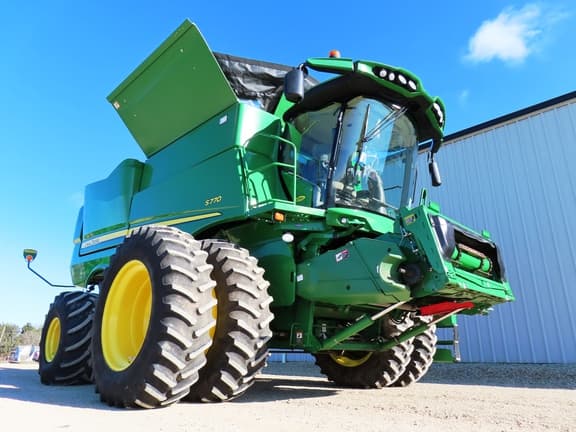 Image of John Deere S770 equipment image 3