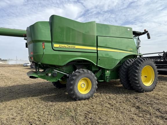 Image of John Deere S770 equipment image 4