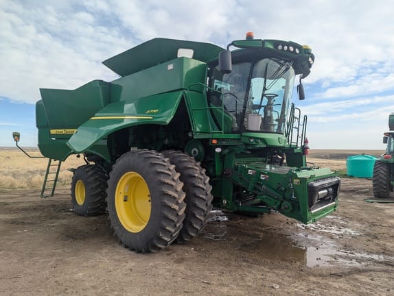 2018 John Deere S770 Equipment Image0