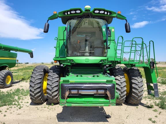 Image of John Deere S770 equipment image 1
