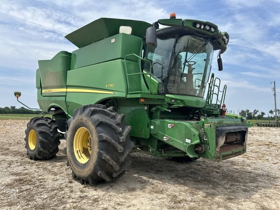Image of John Deere S770 equipment image 1