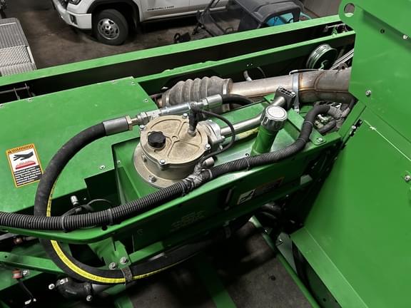 Image of John Deere S780 equipment image 3