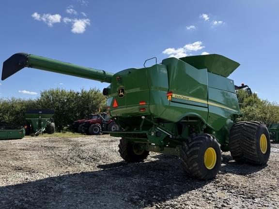 Image of John Deere S780 equipment image 4