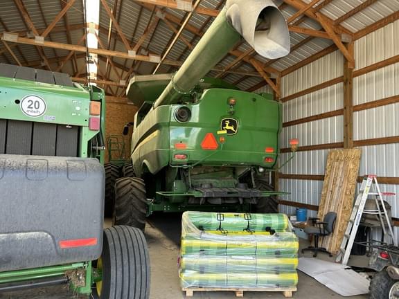 Image of John Deere S780 Primary image