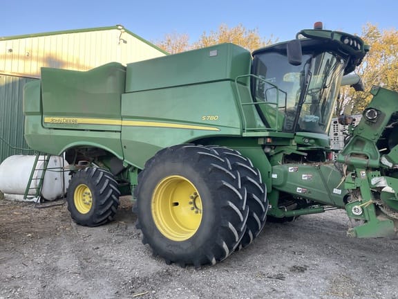 2018 John Deere S780 Equipment Image0