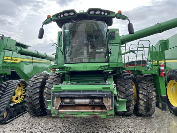 Image of John Deere S780 equipment image 2