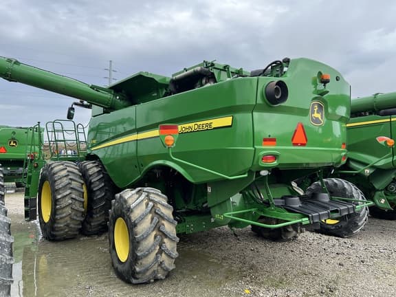 Image of John Deere S780 equipment image 4