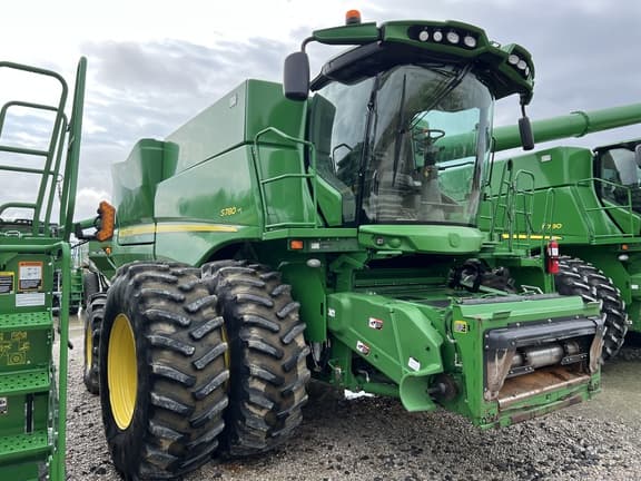 Image of John Deere S780 equipment image 1