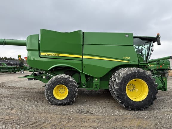 Image of John Deere S780 equipment image 3