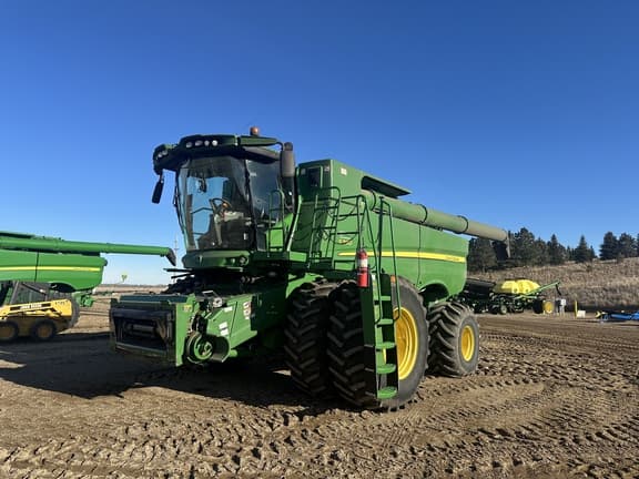 Image of John Deere S790 equipment image 3